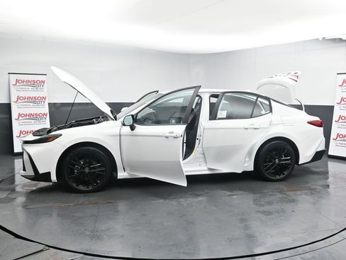 New 2026 Toyota Camry SE image 39