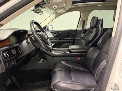 Used 2020 Lincoln Aviator Reserve w/ Equipment Group 201A AWD/4WD image 15
