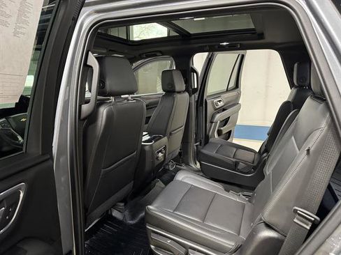 Used 2021 Chevrolet Tahoe LT w/ Luxury Package AWD/4WD image 13