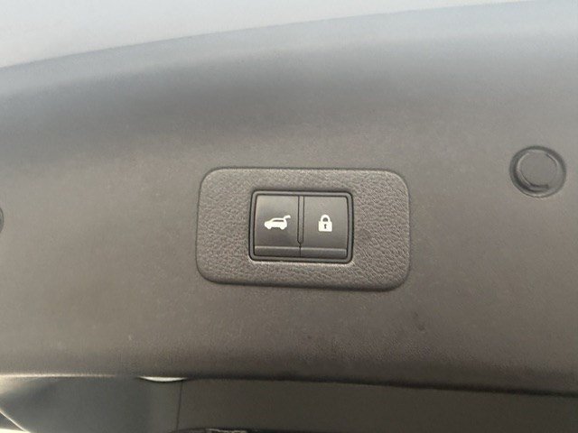 Used 2022 Nissan Armada SL w/ Midnight Edition Package AWD/4WD image 33
