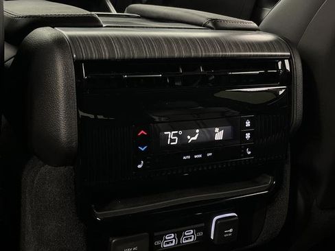 Used 2024 Jeep Wagoneer Series III w/ Convenience Group I image 35