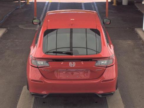 Used 2023 Honda Civic Sport image 6