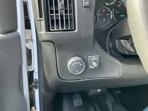 Used 2020 Chevrolet Express 2500 Extended w/ Driver Convenience Package RWD image 22