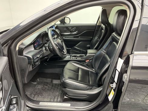 Used 2023 Lincoln Corsair AWD w/ Towing Package image 3