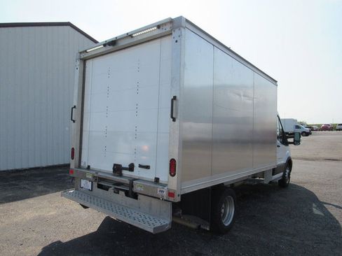 Used 2022 Ford Transit 350 RWD image 3