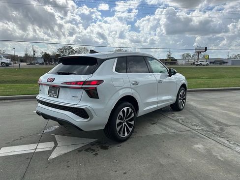 New 2026 Audi Q3 quattro 2.0T image 6
