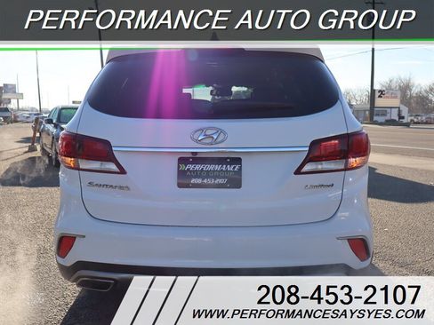 Used 2017 Hyundai Santa Fe Limited image 4