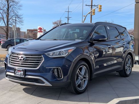 Used 2017 Hyundai Santa Fe SE image 9