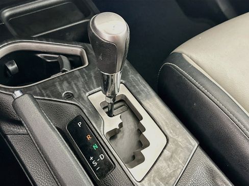 Used 2017 Toyota RAV4 Platinum FWD image 24