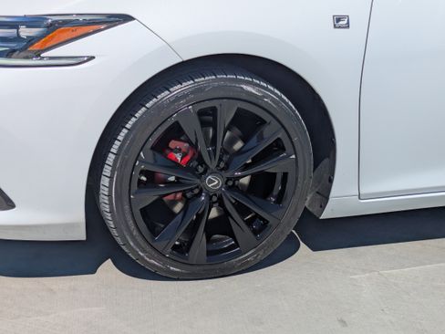 Used 2022 Lexus ES 350 F Sport FWD image 9