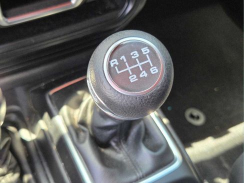 Used 2020 Jeep Wrangler Sport AWD/4WD image 24