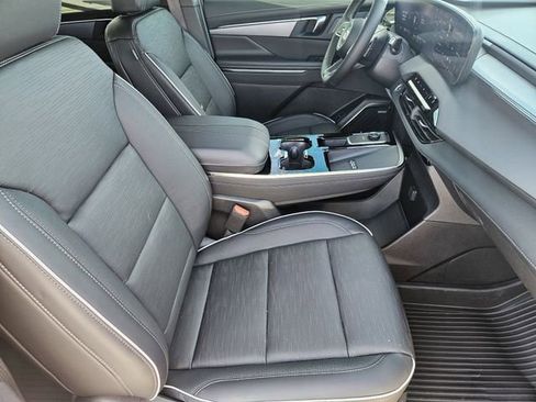 New 2026 Buick Enclave Sport Touring w/ LPO, Floor Liner Package image 10