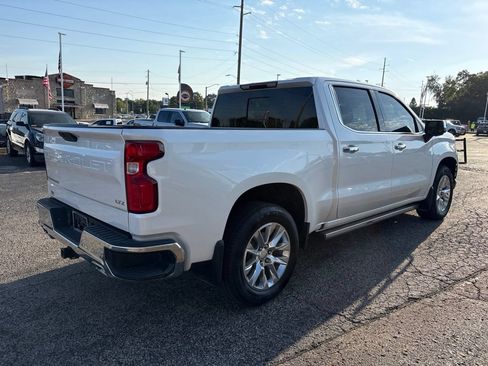 Used 2021 Chevrolet Silverado 1500 LTZ w/ Z71 Off-Road Package AWD/4WD image 7