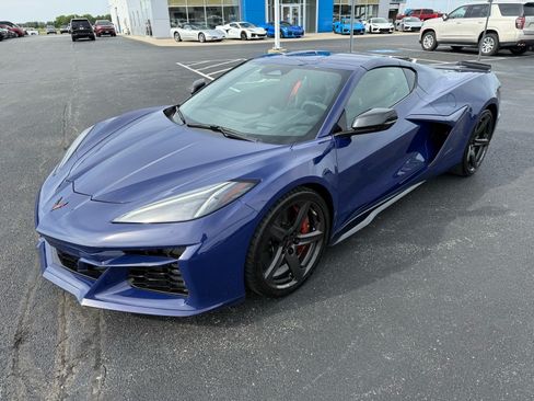 Used 2025 Chevrolet Corvette E-Ray w/ ZER Performance Package AWD/4WD image 29