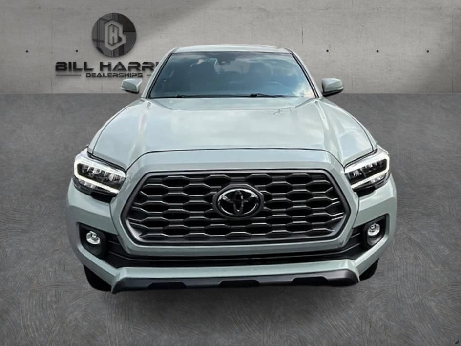 Used 2023 Toyota Tacoma TRD Off-Road AWD/4WD image 2