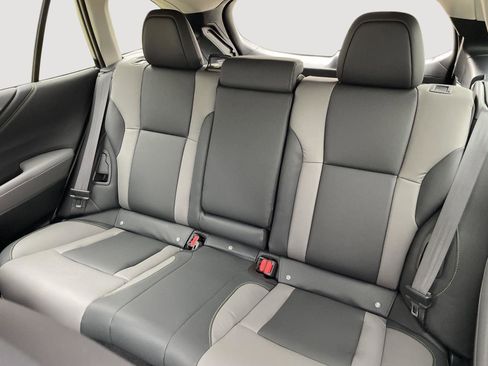 Used 2025 Subaru Outback Onyx Edition image 28