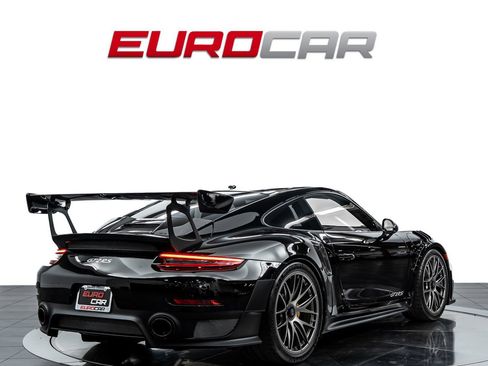 Used 2018 Porsche 911 GT2 RS RWD image 5
