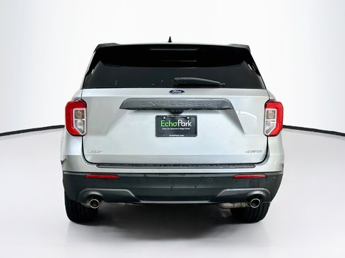 Used 2021 Ford Explorer XLT w/ Equipment Group 202A AWD/4WD image 7
