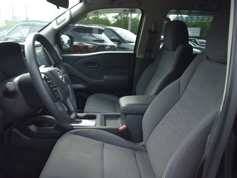 Used 2022 Nissan Frontier S w/ Technology Package RWD image 14