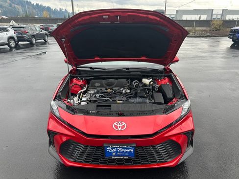 Certified 2025 Toyota Camry SE w/ Convenience Package image 5