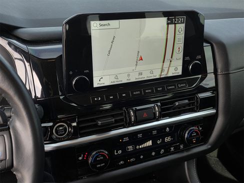 Used 2022 Nissan Pathfinder SL w/ SL Premium Package image 8