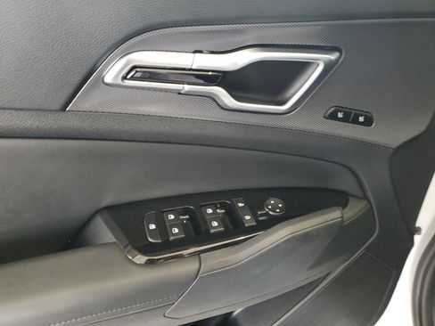 Used 2025 Kia Sportage SX FWD image 20