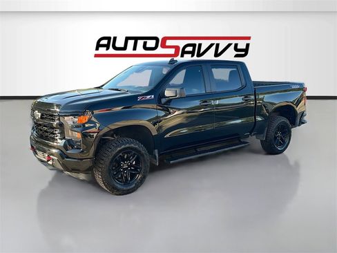 Used 2024 Chevrolet Silverado 1500 Custom Trail Boss w/ LPO, Dark Essentials Package image 3