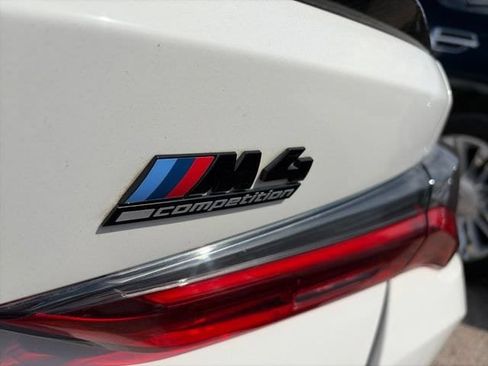 Used 2021 BMW M4 Competition w/ M Carbon Exterior Package RWD image 8