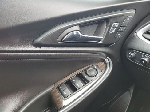 Used 2024 Chevrolet Malibu LT image 29