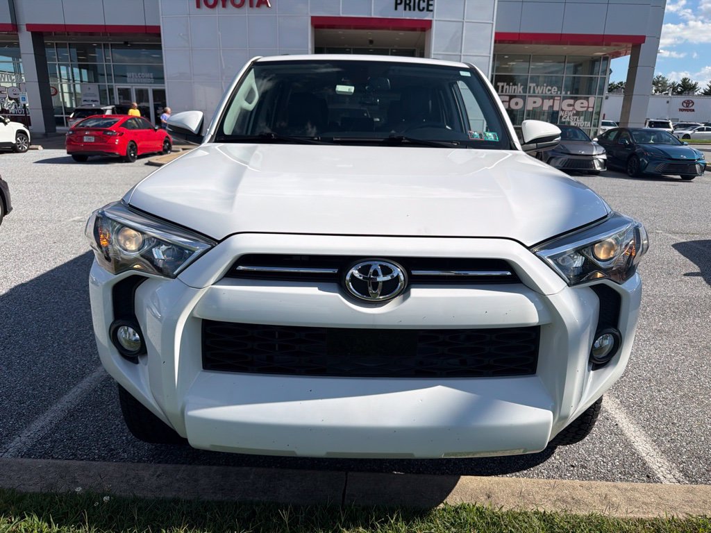 Used 2020 Toyota 4Runner SR5 Premium w/ Moonroof Package AWD/4WD image 8
