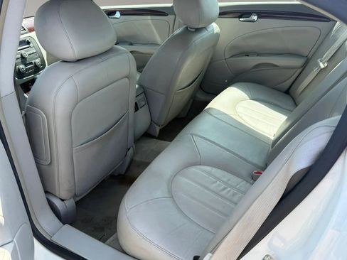 Used 2011 Buick Lucerne CXL FWD image 9