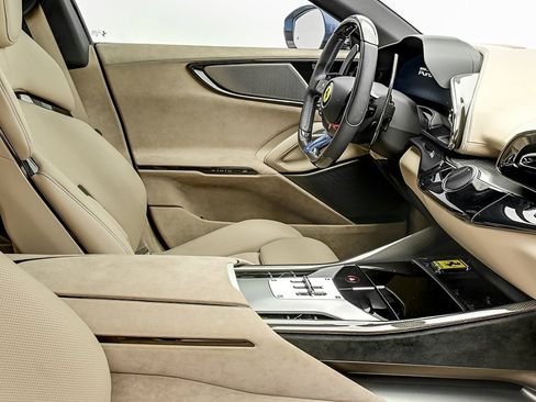 Certified 2024 Ferrari Purosangue image 16