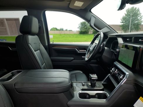 Certified 2024 GMC Sierra 1500 Denali w/ Denali Reserve Package image 35