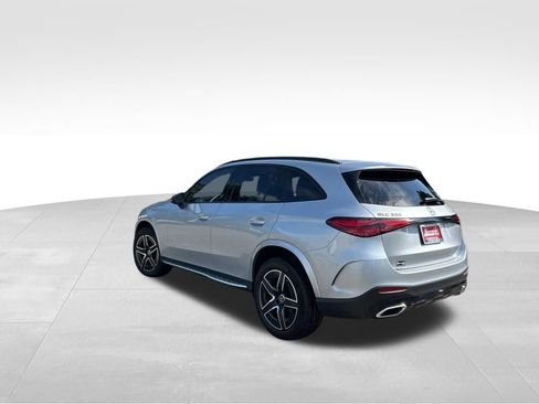 Used 2023 Mercedes-Benz GLC 300 4MATIC image 3