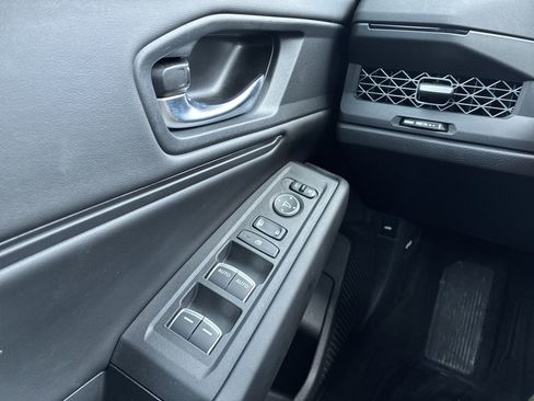 Certified 2023 Honda Accord EX image 40
