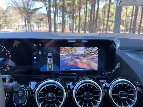 New 2026 Mercedes-Benz GLA 250 image 4