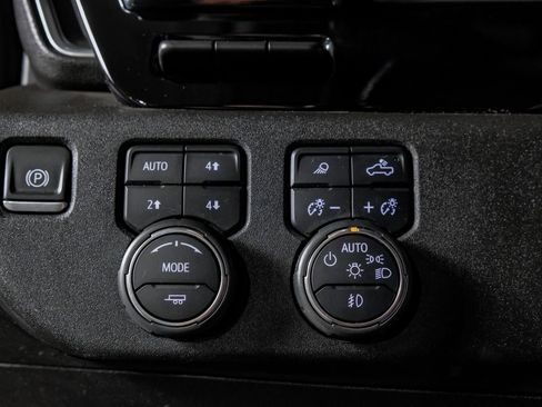 Used 2024 Chevrolet Silverado 3500 LTZ w/ LTZ Plus Package image 27