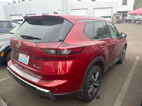 Used 2024 Nissan Rogue SL w/ SL Premium Package AWD/4WD image 2