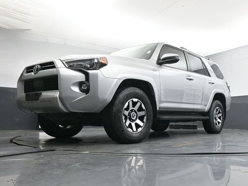 Used 2024 Toyota 4Runner TRD Off-Road AWD/4WD image 35