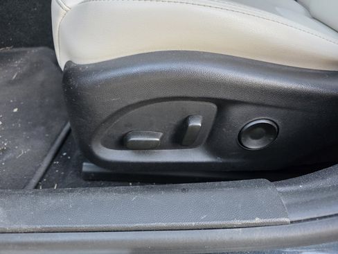 Used 2022 Cadillac CT4 Luxury w/ Sun And Sound Package image 11