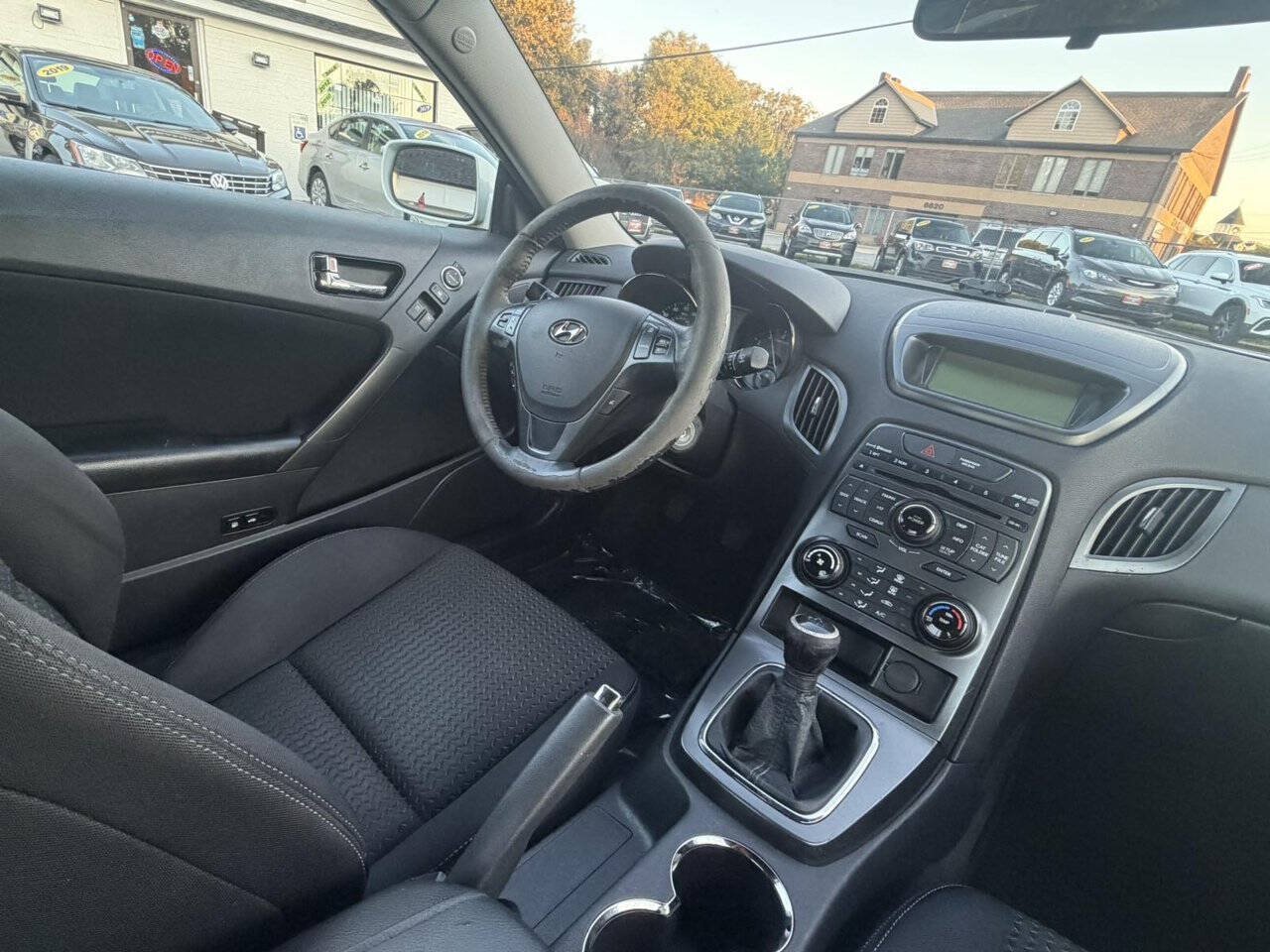 Used 2012 Hyundai Genesis 2.0T RWD image 30