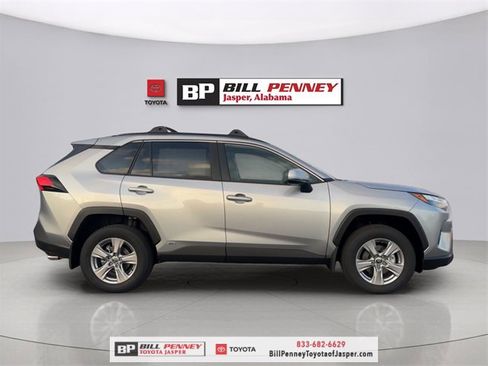 New 2025 Toyota RAV4 XLE image 6