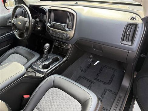 Used 2022 Chevrolet Colorado Z71 w/ Z71 Midnight Edition image 26