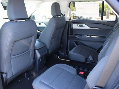 New 2026 Ford Explorer Active RWD image 10