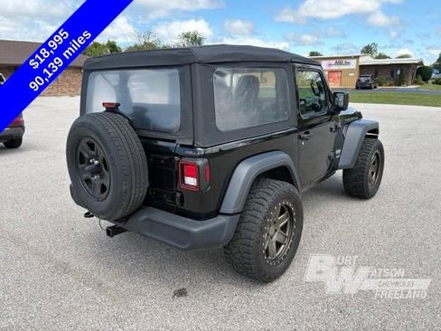 Used 2018 Jeep Wrangler Sport AWD/4WD image 7