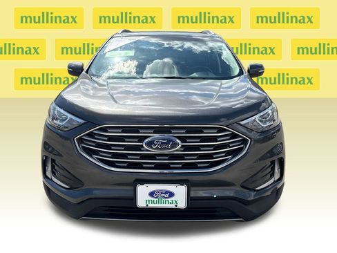Used 2020 Ford Edge SEL image 11