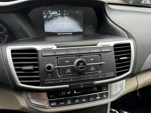 Used 2013 Honda Accord LX image 10