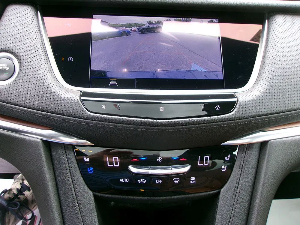 Used 2021 Cadillac XT5 Premium Luxury w/ LPO, Floor Liner Package AWD/4WD image 19
