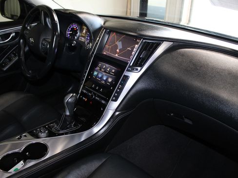 Used 2015 INFINITI Q50 Premium w/ Navigation Package RWD image 31