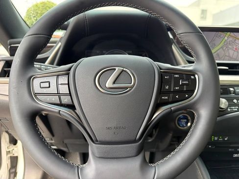 Used 2021 Lexus ES 300h w/ Premium Package FWD image 28